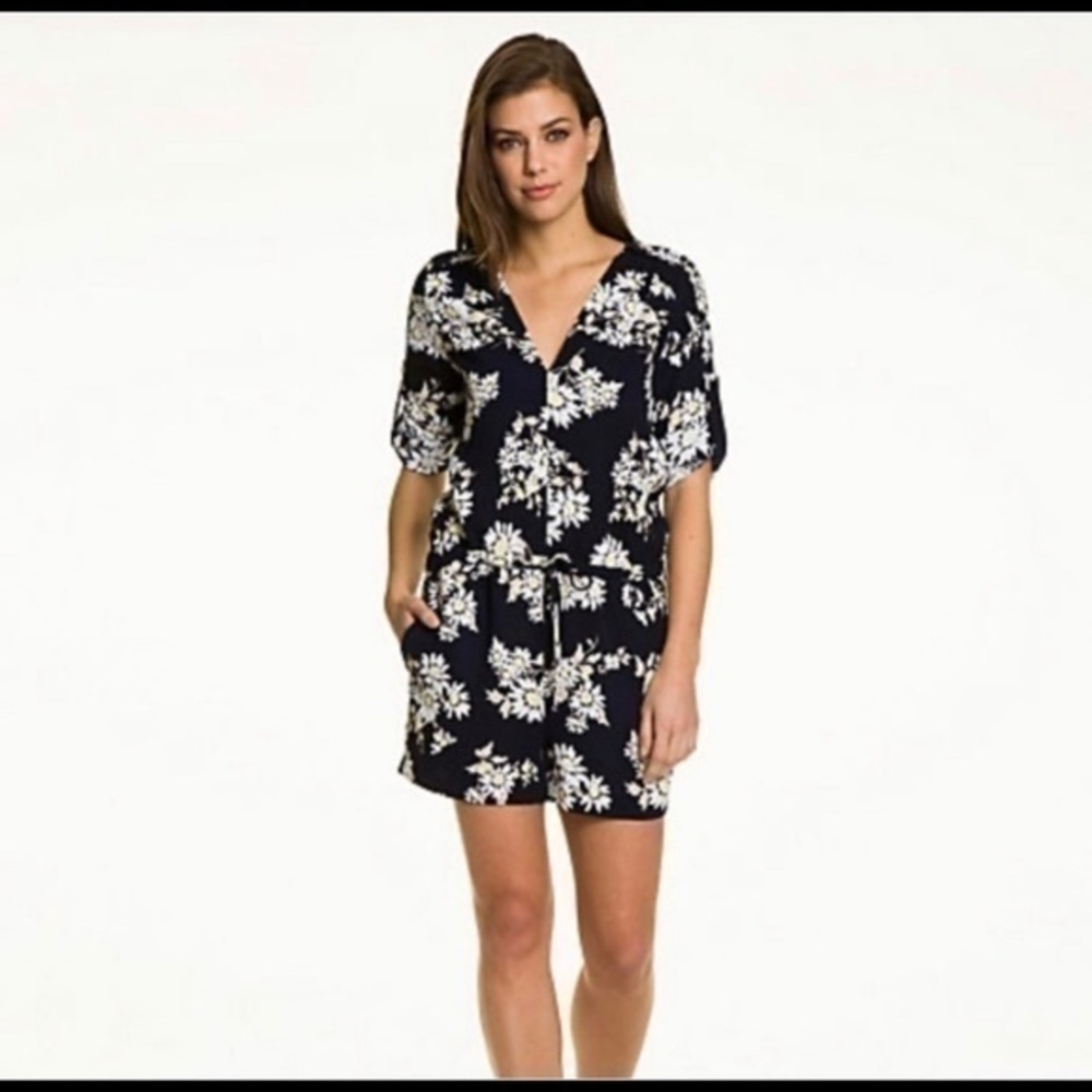 𝅺Le Chateau Daisy Romper
